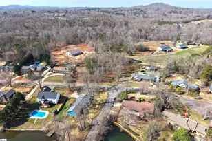 201 Buckingham Rd, Easley, SC 29640 - Photo 49