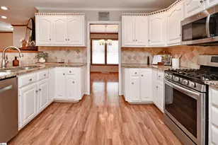 201 Buckingham Rd, Easley, SC 29640 - Photo 13