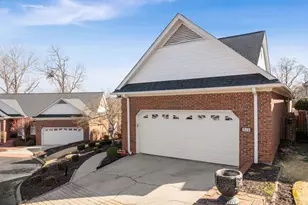 310 Greenview Cir, Greenville, SC 29609 - Photo 3