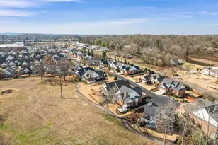 310 Greenview Cir, Greenville, SC 29609 - Photo 43