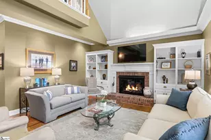 310 Greenview Cir, Greenville, SC 29609 - Photo 9