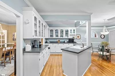 310 Greenview Circle, Greenville, SC 29609 - Photo 17