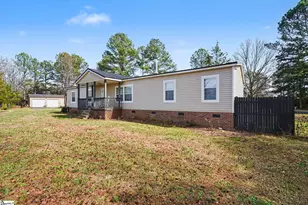 1004 Chapman Rd, Belton, SC 29627 - Photo 3