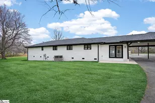 409 Mountainview Rd, Boiling Springs, SC 29316 - Photo 9