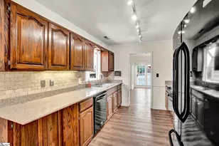 99 Forest Lake Dr, Simpsonville, SC 29681 - Photo 17