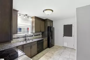 1301 Winding Way, Taylors, SC 29687 - Photo 11