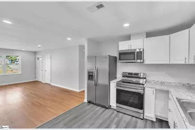 207-B James Street #Unit B, Spartanburg, SC 29301 - Photo 7