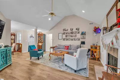 331 Gramercy Boulevard, Spartanburg, SC 29301 - Photo 9