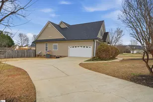 1080 Corie Crest Dr, Boiling Springs, SC 29316 - Photo 29