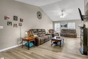 605 Fountain Brook Ln, Fountain Inn, SC 29644 - Photo 7