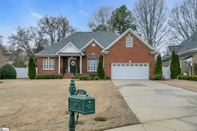 118 Banbury Circle, Simpsonville, SC 29681 - Photo 1