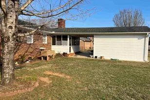 11 Gabriel Dr, Greenville, SC 29611 - Photo 19