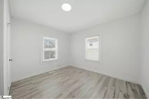 208B Collins Ave, Spartanburg, SC 29306 - Photo 23