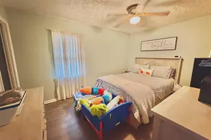 402 Calhoun St, Laurens, SC 29360 - Photo 11