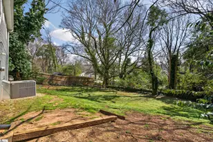 100 Woodville Ave, Greenville, SC 29607 - Photo 21