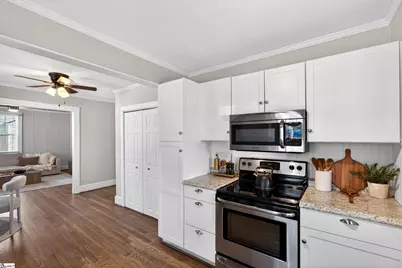 100 Woodville Avenue, Greenville, SC 29607 - Photo 9