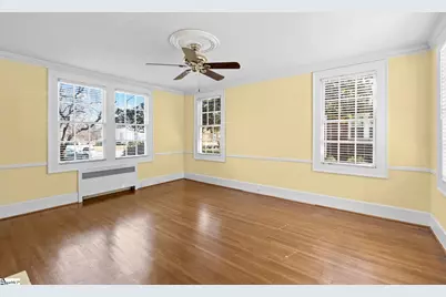 305 N Main Street, Greer, SC 29650 - Photo 9