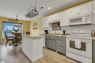 304 Hickory Rock Ln, Greer, SC 29651 - Photo 9