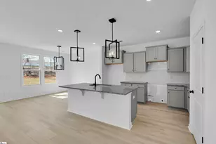 180 Hunter Ridge Dr, Boiling Springs, SC 29316 - Photo 7