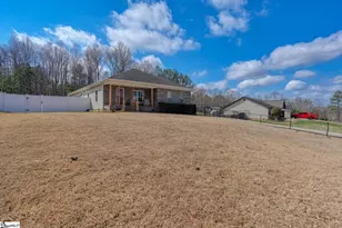 611 Pearson Town Rd, Moore, SC 29369 - Photo 3