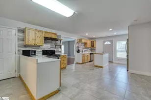 611 Pearson Town Rd, Moore, SC 29369 - Photo 15