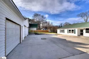 315 Ivydale Dr, Greenville, SC 29609 - Photo 47