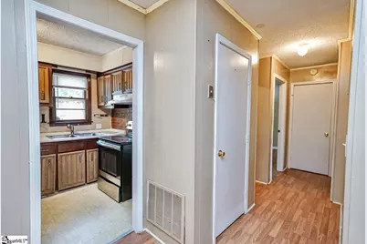 196 McArthur Street, Spartanburg, SC 29302 - Photo 11