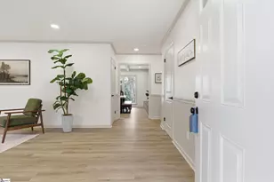 107 Gail Dr, Mauldin, SC 29662 - Photo 3