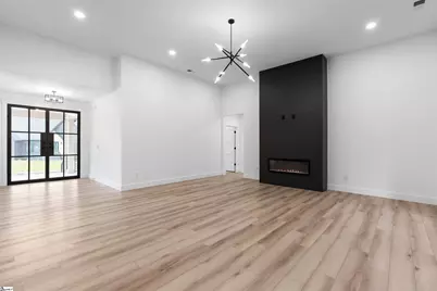 734 New South Court, Wellford, SC 29385 - Photo 5