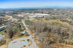 143 Woodrow St, Pickens, SC 29671 - Photo 23