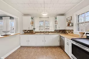 143 Woodrow St, Pickens, SC 29671 - Photo 9