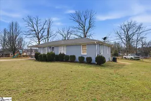 22 Ray St, Greenville, SC 29611 - Photo 3