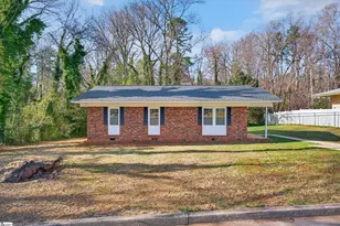 230 Fisher Ave, Spartanburg, SC 29301 - Photo 1