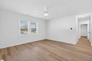 230 Fisher Ave, Spartanburg, SC 29301 - Photo 3