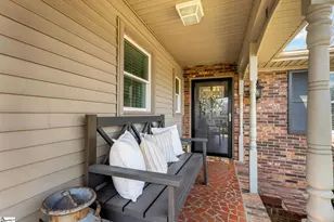 10 Elmwood Dr, Taylors, SC 29687 - Photo 3