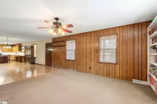 109 Tryon St, Greer, SC 29650 - Photo 15