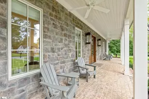 129 Mt Vista Ave, Greenville, SC 29605 - Photo 3