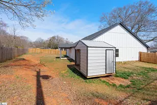 210 Sulphur Springs Dr, Greenville, SC 29617 - Photo 35