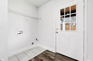 210 Sulphur Springs Dr, Greenville, SC 29617 - Photo 17