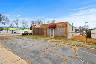 449 W Centennial St, Spartanburg, SC 29303 - Photo 3
