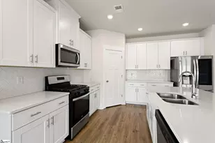 117 Hazelcroft Dr, Fountain Inn, SC 29644 - Photo 7