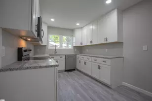 135 Regent St, Spartanburg, SC 29302 - Photo 11