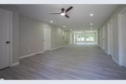 135 Regent Street, Spartanburg, SC 29302 - Photo 7