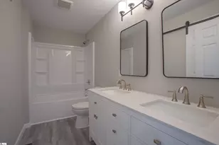 135 Regent St, Spartanburg, SC 29302 - Photo 21