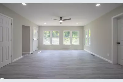 135 Regent Street, Spartanburg, SC 29302 - Photo 13