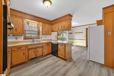 110 Sugar Creek Road, Greer, SC 29650 - Photo 9