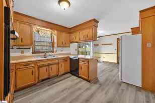 110 Sugar Creek Rd, Greer, SC 29650 - Photo 9