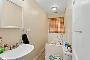 543 Martin Rd, Ware Shoals, SC 29692 - Photo 13