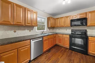 17 Hester Rd, Greenville, SC 29609 - Photo 13