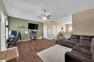 112 W 3rd Ave, Easley, SC 29640 - Photo 5